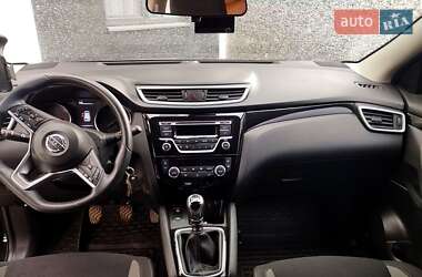 Позашляховик / Кросовер Nissan Qashqai 2020 в 