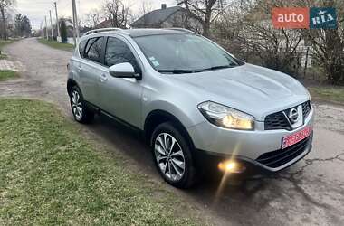 Позашляховик / Кросовер Nissan Qashqai 2010 в 