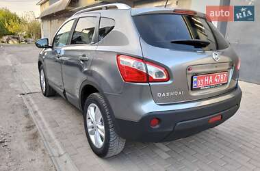Позашляховик / Кросовер Nissan Qashqai 2011 в 