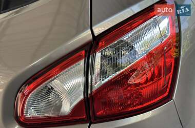 Позашляховик / Кросовер Nissan Qashqai 2011 в 