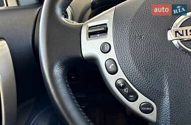 Позашляховик / Кросовер Nissan Qashqai 2011 в 