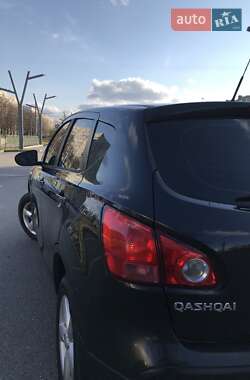 Внедорожник / Кроссовер Nissan Qashqai 2008 в 