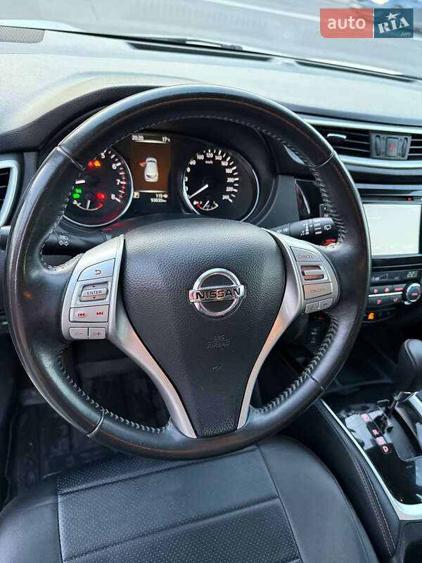 Внедорожник / Кроссовер Nissan Qashqai 2016 в Луцке