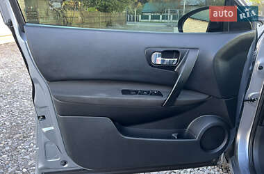 Внедорожник / Кроссовер Nissan Qashqai 2010 в 