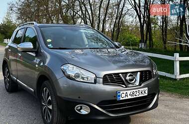 Внедорожник / Кроссовер Nissan Qashqai 2011 в 