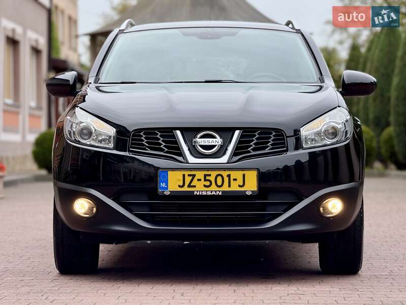 Позашляховик / Кросовер Nissan Qashqai 2010 в Стрию