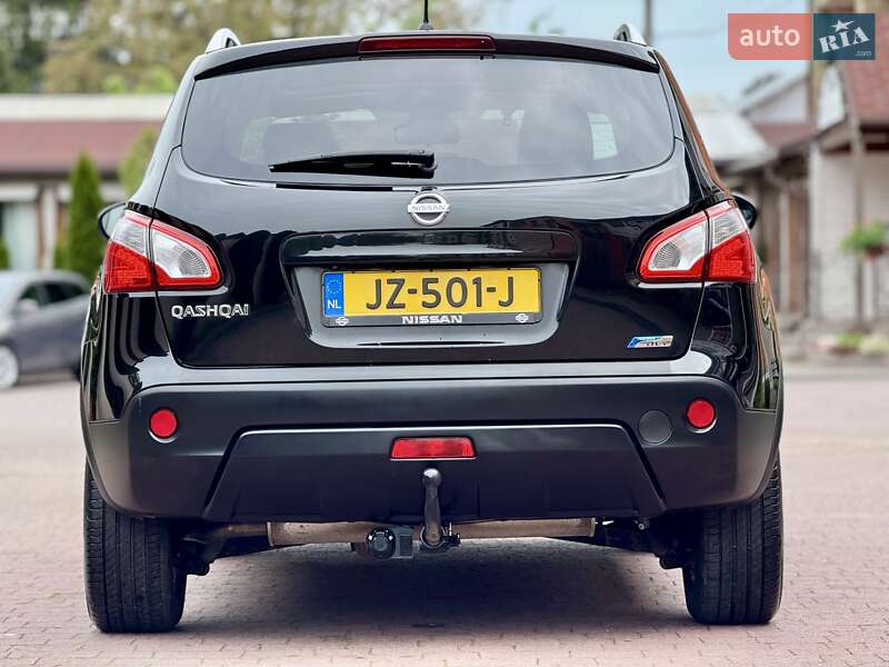 Позашляховик / Кросовер Nissan Qashqai 2010 в Стрию