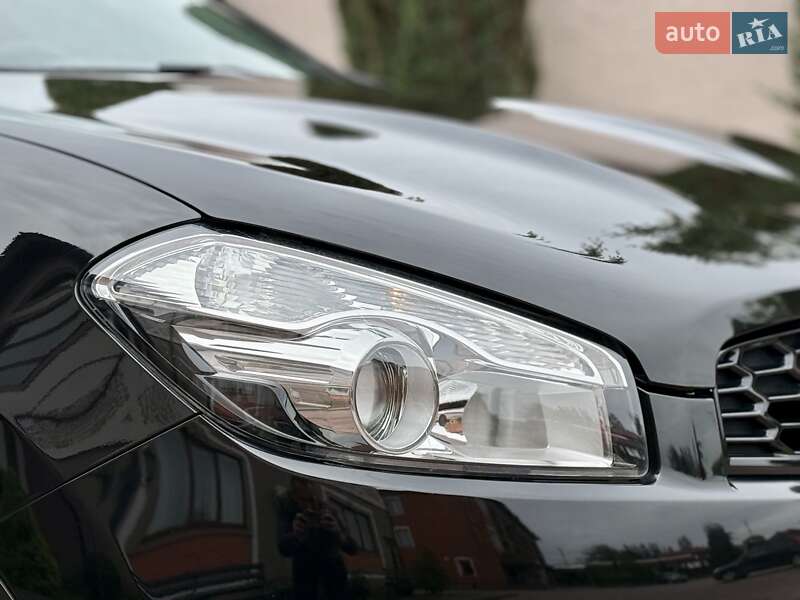 Позашляховик / Кросовер Nissan Qashqai 2010 в Стрию