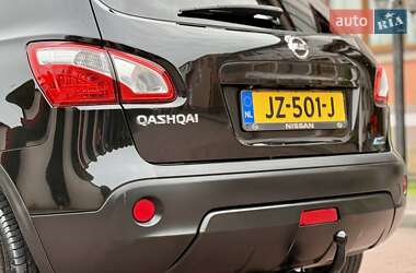 Внедорожник / Кроссовер Nissan Qashqai 2010 в 