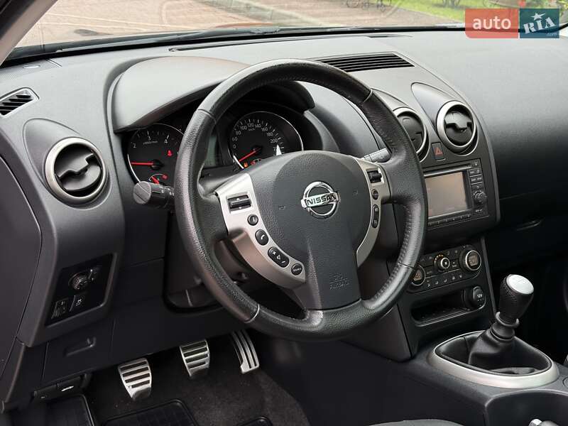Позашляховик / Кросовер Nissan Qashqai 2010 в Стрию