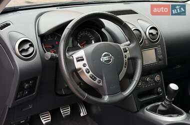 Внедорожник / Кроссовер Nissan Qashqai 2010 в 