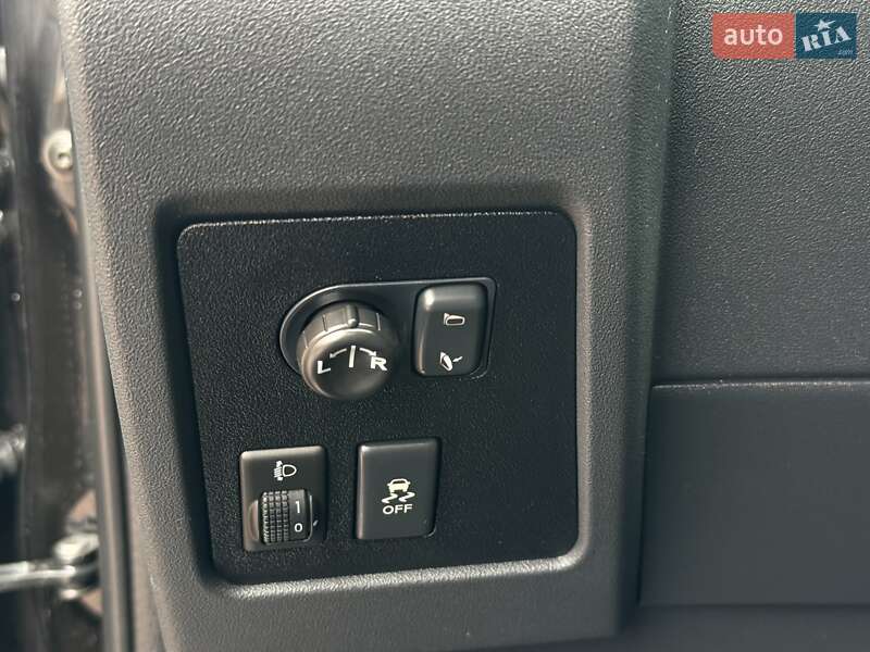 Позашляховик / Кросовер Nissan Qashqai 2010 в Стрию