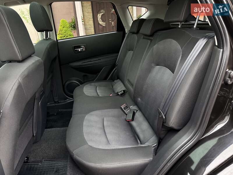 Позашляховик / Кросовер Nissan Qashqai 2010 в Стрию