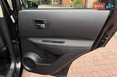 Внедорожник / Кроссовер Nissan Qashqai 2010 в 