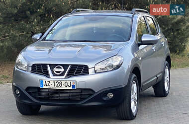 Позашляховик / Кросовер Nissan Qashqai 2011 в Рівному