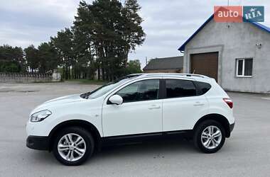 Позашляховик / Кросовер Nissan Qashqai 2011 в 
