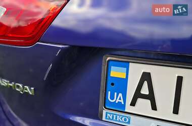 Позашляховик / Кросовер Nissan Qashqai 2015 в 