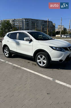 Внедорожник / Кроссовер Nissan Qashqai 2016 в 