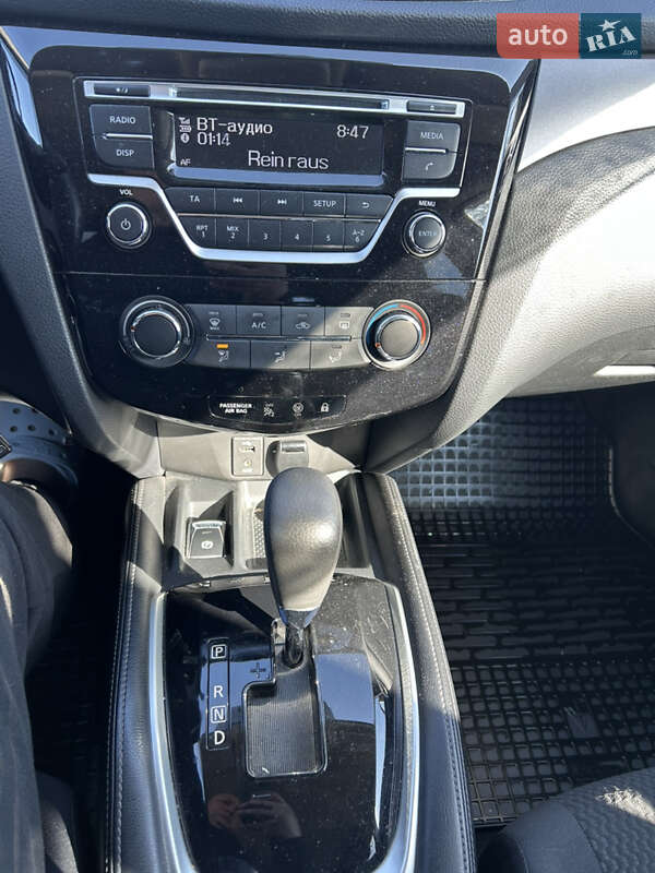 Внедорожник / Кроссовер Nissan Qashqai 2016 в Сумах