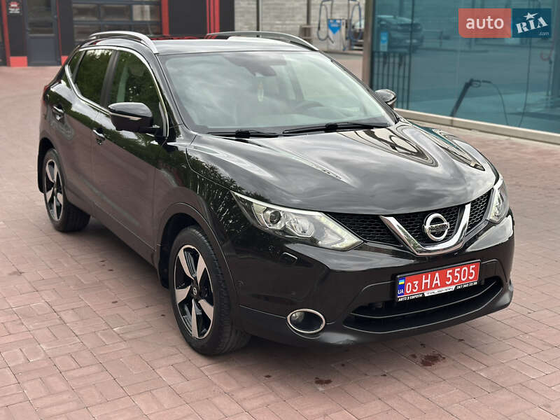 Внедорожник / Кроссовер Nissan Qashqai 2014 в Ровно