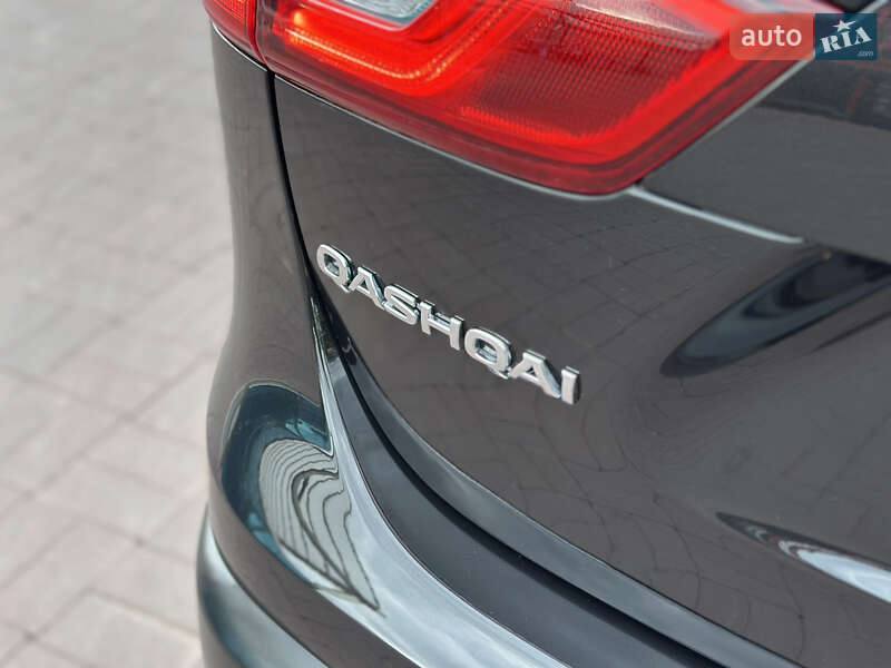Внедорожник / Кроссовер Nissan Qashqai 2014 в Ровно