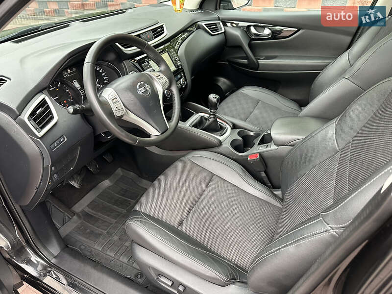 Внедорожник / Кроссовер Nissan Qashqai 2014 в Ровно
