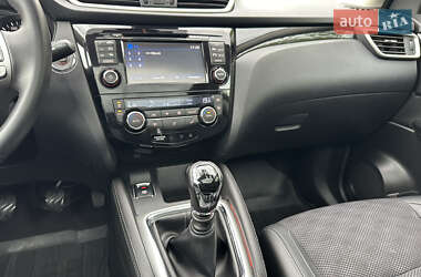 Позашляховик / Кросовер Nissan Qashqai 2014 в 