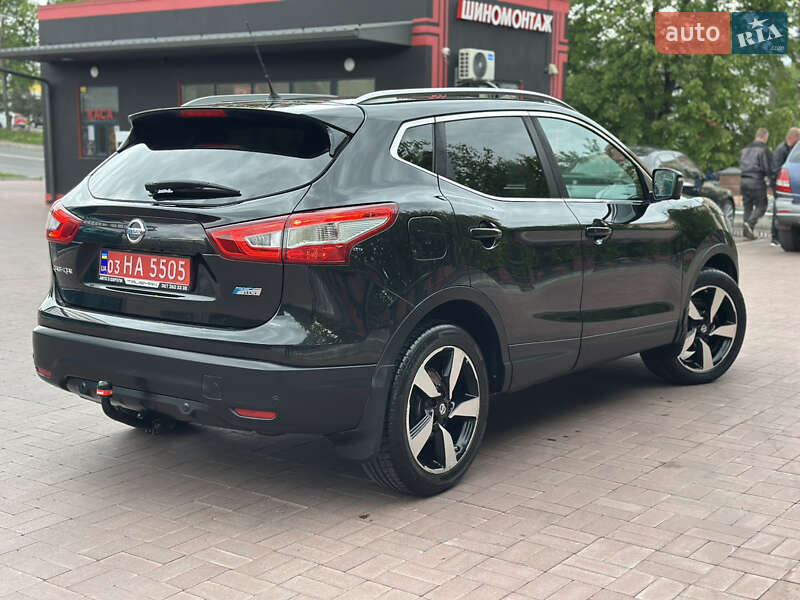 Внедорожник / Кроссовер Nissan Qashqai 2014 в Ровно