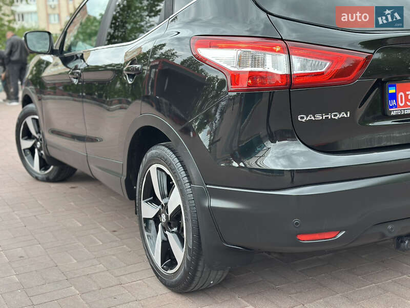 Внедорожник / Кроссовер Nissan Qashqai 2014 в Ровно