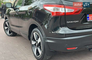 Позашляховик / Кросовер Nissan Qashqai 2014 в 
