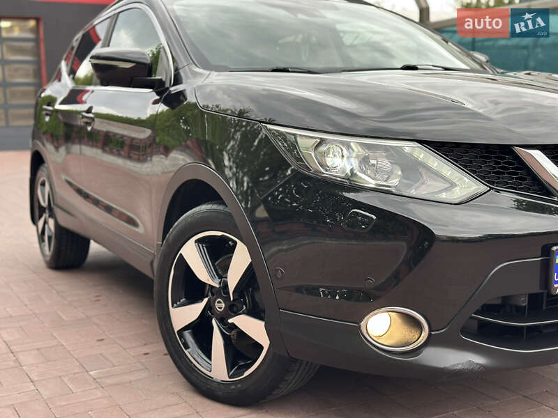 Внедорожник / Кроссовер Nissan Qashqai 2014 в Ровно