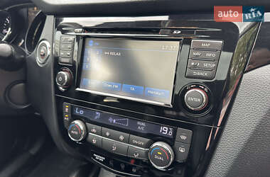 Позашляховик / Кросовер Nissan Qashqai 2014 в 