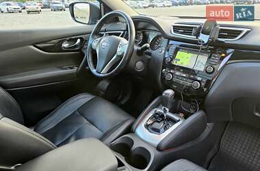 Позашляховик / Кросовер Nissan Qashqai 2015 в 