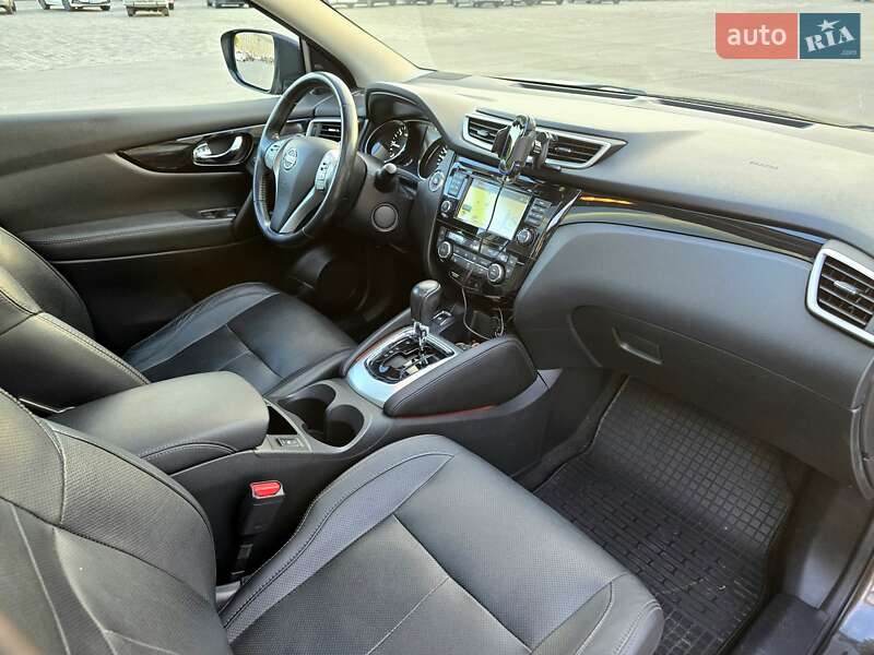 Внедорожник / Кроссовер Nissan Qashqai 2015 в Харькове