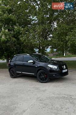 Внедорожник / Кроссовер Nissan Qashqai 2010 в 