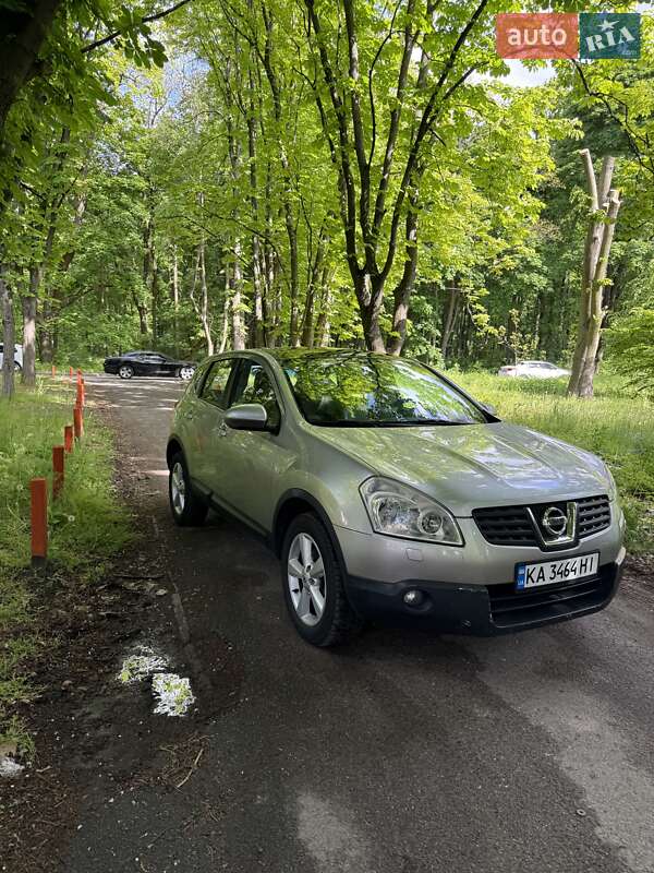 Внедорожник / Кроссовер Nissan Qashqai 2008 в 