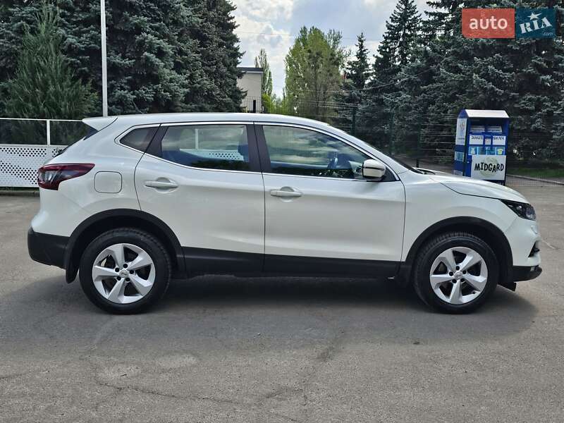 Внедорожник / Кроссовер Nissan Qashqai 2020 в Киеве