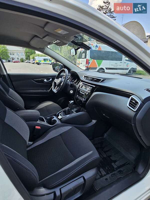 Внедорожник / Кроссовер Nissan Qashqai 2020 в Киеве