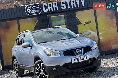 Позашляховик / Кросовер Nissan Qashqai 2013 в 
