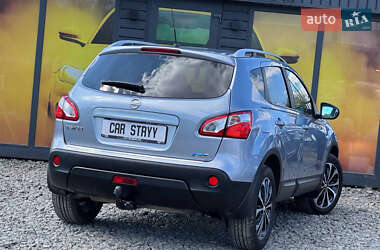 Позашляховик / Кросовер Nissan Qashqai 2013 в 