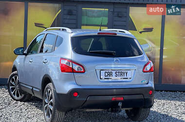 Позашляховик / Кросовер Nissan Qashqai 2013 в 