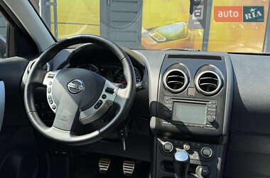 Позашляховик / Кросовер Nissan Qashqai 2013 в 
