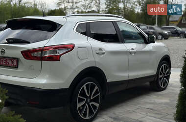 Внедорожник / Кроссовер Nissan Qashqai 2015 в 