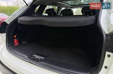Внедорожник / Кроссовер Nissan Qashqai 2015 в 