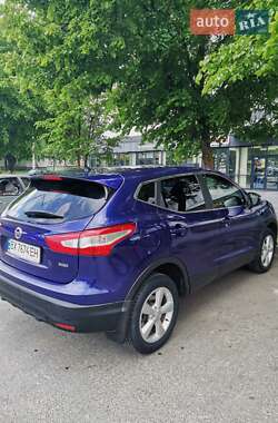 Внедорожник / Кроссовер Nissan Qashqai 2014 в 
