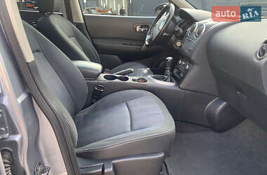 Позашляховик / Кросовер Nissan Qashqai 2010 в 