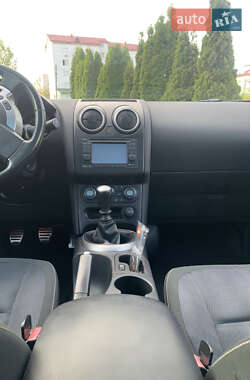 Позашляховик / Кросовер Nissan Qashqai 2010 в 
