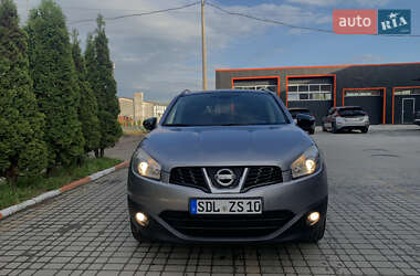 Позашляховик / Кросовер Nissan Qashqai 2010 в 