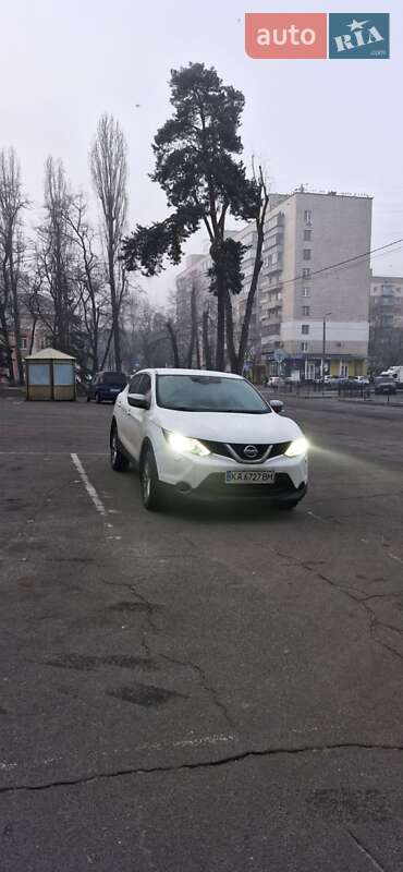 Внедорожник / Кроссовер Nissan Qashqai 2015 в Киеве