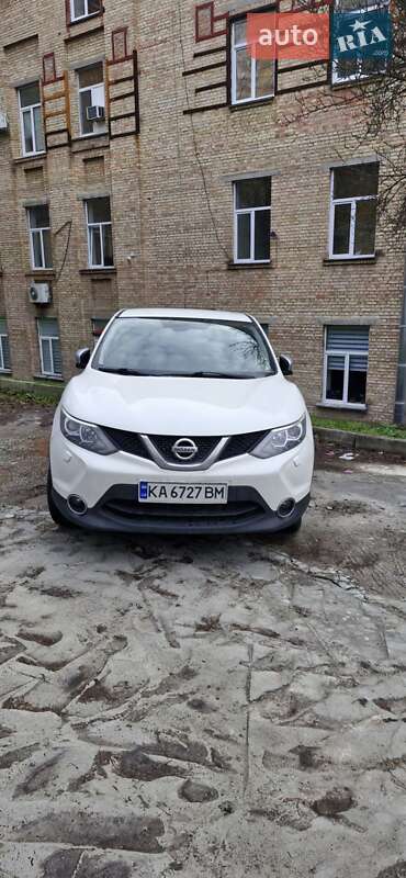 Внедорожник / Кроссовер Nissan Qashqai 2015 в Киеве